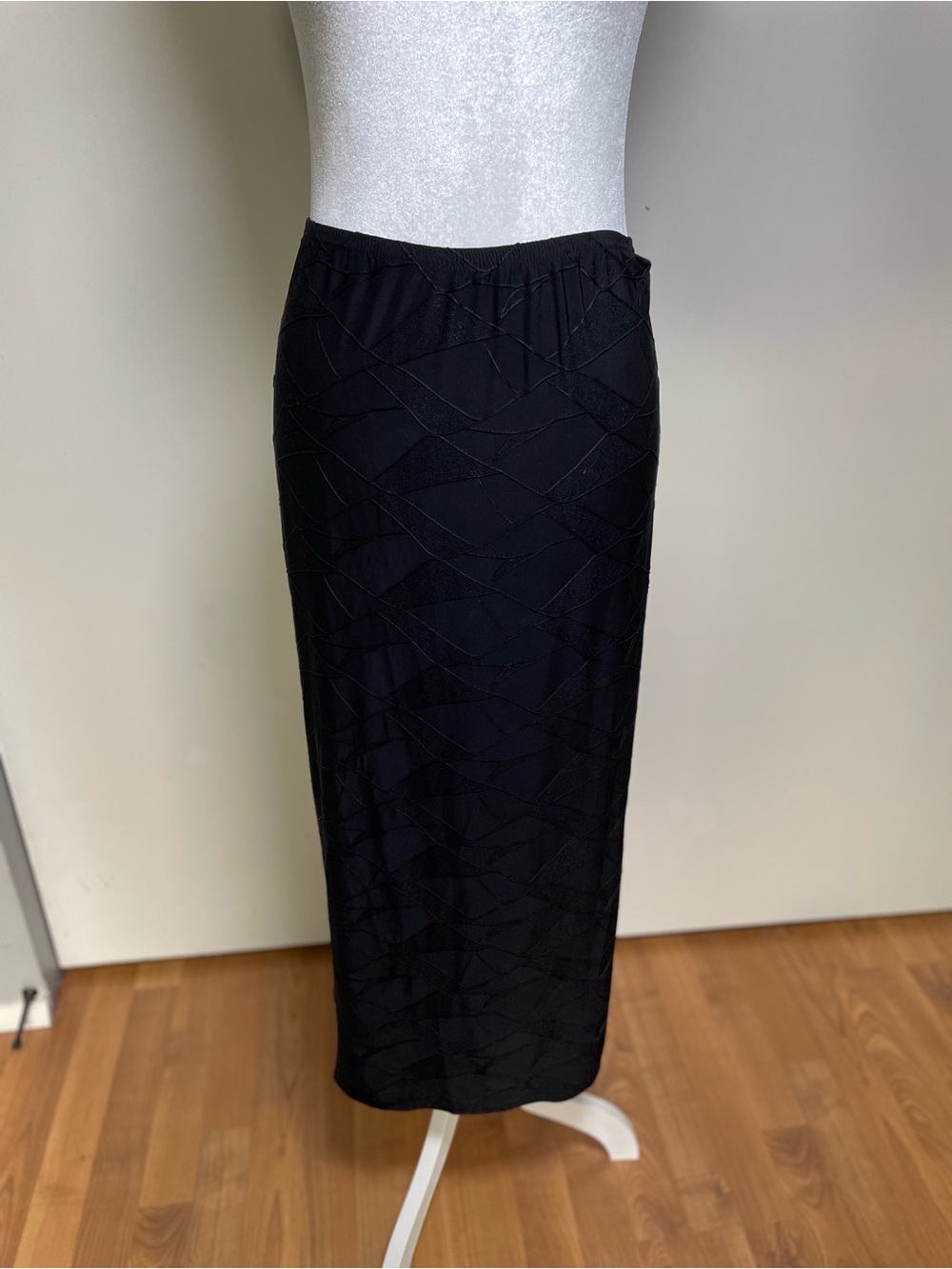 kathy ireland Black Maxi Skirt with Subtle Textured Panels